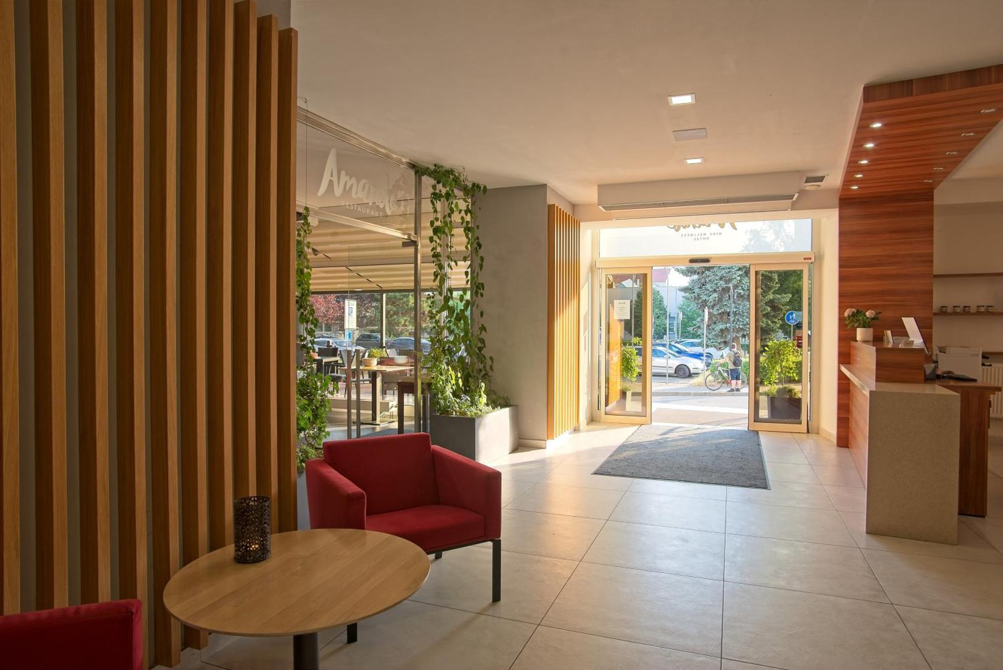 Wine Wellness Hotel Amande Hustopeče Esterno foto